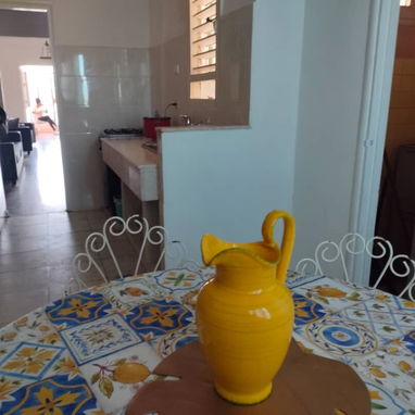 ALQUILER LINEAL EN PLAYA. Propiedad horizontal con terraza a la calle, 3 cuartos, 2 baños con bidet. Se aceptan niños - Img 124466190