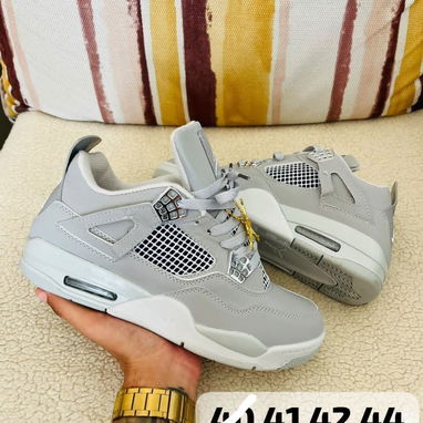 Jordan 35 USD - 5/10
