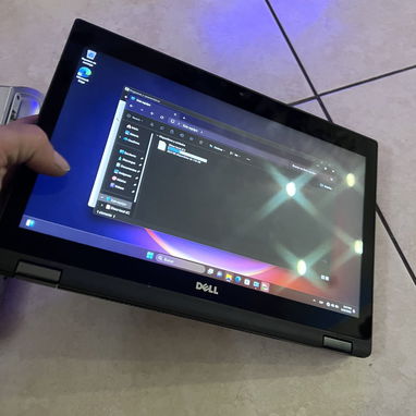Laptop táctil DELL TIPO TABLET ” core i5 7th gen 8gb ram 128gb Sdd batería buena 🔋💯👌🔌 - Img 125037832
