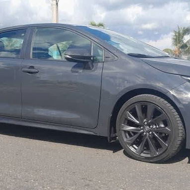Toyota Corolla NEGRO – $75 USD/día - 2/2