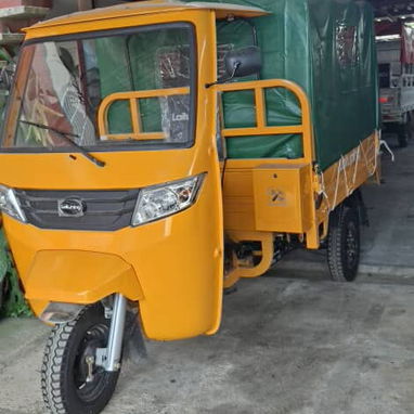 Venta de triciclos y motos - 9/10