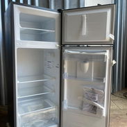 Refrigerador HISENSE 🧊 ✔️ 7.2 pies cúbicos  ✔️ Congelación normal - Img 55522563