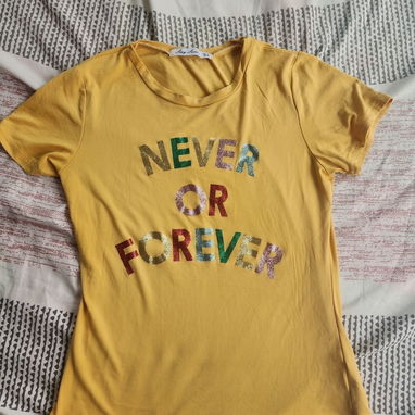 Ropa de poco uso en buen estado - Img 114988312