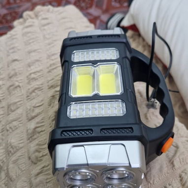 Lampara solar LED por cargando con sol or corriente - 3/3