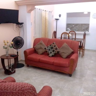 Propiedad en guanabo a 300 metros de la playa ( pago en euros o equivalente a usd) - Img 122918856