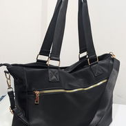 Cartera o bolso de lona grande para uso diario, excelente calidad para el gym, escuela, playa .. - Img 56949663