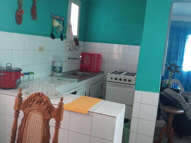 Renta casa con piscina de 2 habitaciones en Guanabo,para 6 personas - Img 54558780