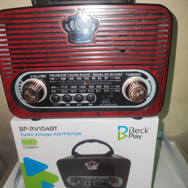 radios recargable en 30 usd y con panel en 35 y 45 usd - Img 123265987