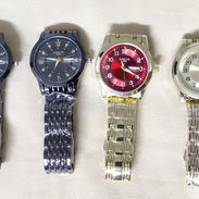 Relojes de pila nuevos en venta. Buena calidad y muy bonitos. Precio 12 usd - Img 58391269