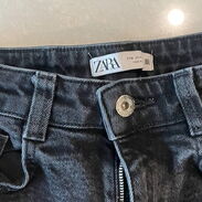 Pantalones Zara en super oferta y blusas - Img 45039092