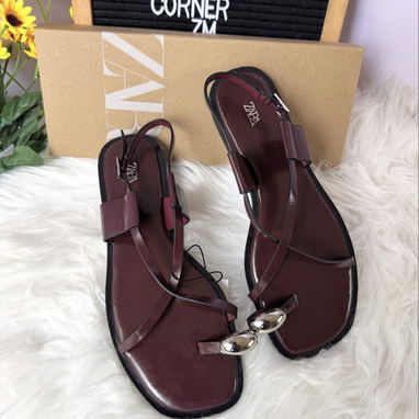 Zapatos/Tacones Zara,H&M,Stradivarius,Bershka y más - Img 116527323