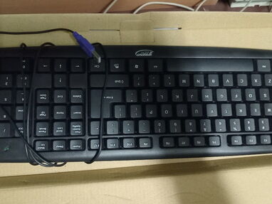 Vendo teclado usb de computadora - Img 69279640