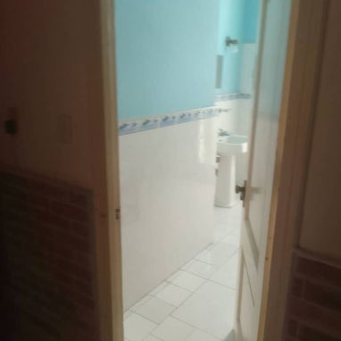 Espectacular casa en Kohly con 4 cuartos y grandes jardines a la venta!!!! - Img 119574579