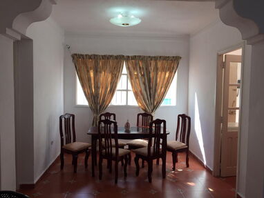 Casa de alquiler en Guanabo pegada al mar!!! 4 habitaciones SOLO 120 USD - Img 64790636