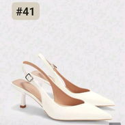 Tacones y botines - Img 57850377