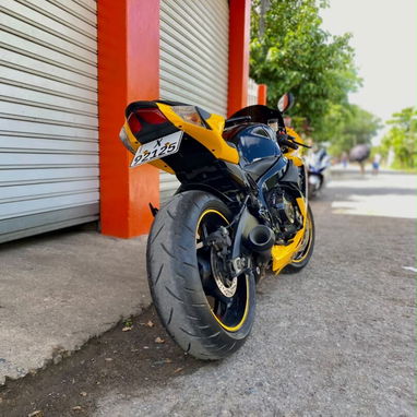 *Suzuki GSXR 750CC | 2020|* - 4/5