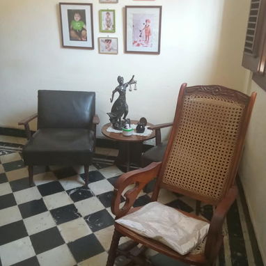 vendo casa en bajo puerta calle en centro Habana lealtad y condesa - 9/10
