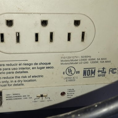 VENDO Regulador de Voltaje APC Line-R 1200 Modelo: LE1200 - Img 125511184