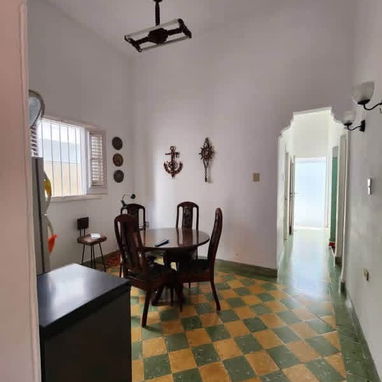 Venta de casa independiente en Playa - 4/10