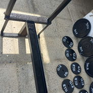 SE VENDEN ARTICULOS DE GIM ( DISCOS , BARRAS , MANCUERNAS , BANCO CON SU ESPALDAR - Img 56265100