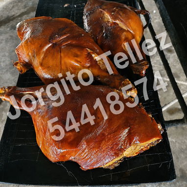 Cenas criollas, comidas criollas, Cerdo asado. Piernas asadas, cerdo entero - Img 125930310