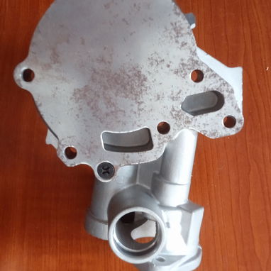 Bomba de agua de Hyundai H100 nueva - Img 123070683