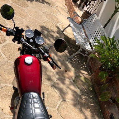C VENDE MOTO SUZUKI. EN PERFECTO ESTADO.  INTERESADOS AL WHATSAPP 50241861 - 7/8