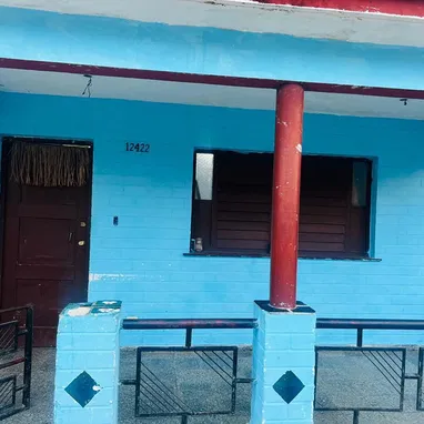 🏡 SE VENDE CASA (BAJOS) EN MARIANAO 🏡 💰 15,000 USD(con dinero en mano se ajustan a 13,000) - Img 120286578