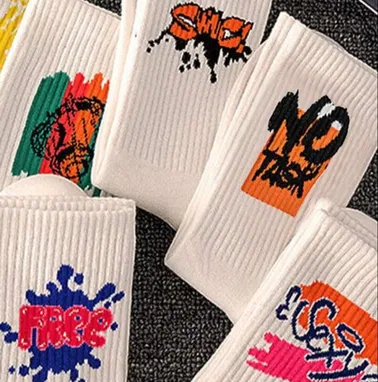 Medias blancas, negras y con estampados - Img 94925832