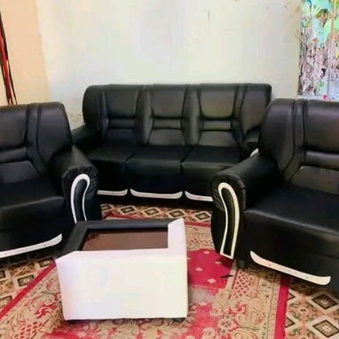 Sofa, Butacas y Mesa de Centro - 2/2
