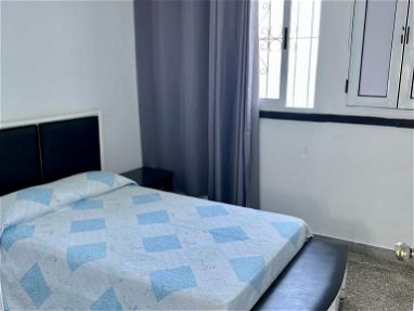 Renta fija de apartamento 3habitaciones en el Vedado con vista al mar - Img 64824583