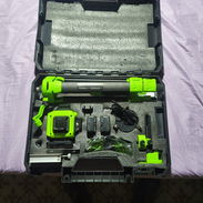 Se vende nivel láser  nuevo con todos sus accesorios 80usd 52369549 - Img 57780788