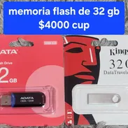 Memorias flash de 32 GB de metal y Memorias Adata de 2.0 - Img 55320128