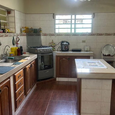 SE VENDE ESPACIOSA CASA EN FONTANAR - Img 118627070