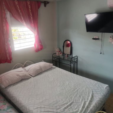 🏡✨ SE VENDE HERMOSA CASA DE DOS NIVELES EN LA LISA ✨🏡 Totalmente amueblada ,llegar y VIVIR - Img 124595911