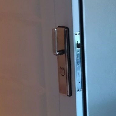 Puerta de Seguridad - Img 127926277