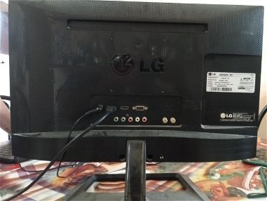 Vendo monitor TV de 22" marca LG - Img 69005565