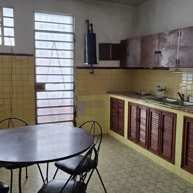 (NV-54) Casa no independiente de 5/4 y 1/2 en Nuevo Vedado (No posee garaje) - Img 121759170