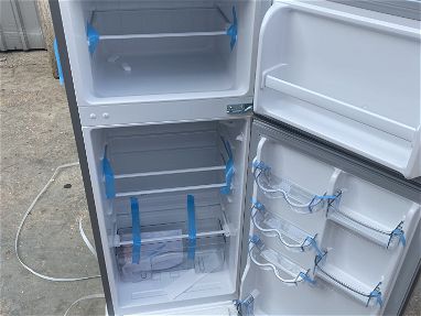 Refrigerador marca Royal de 5.2 pues nuevo en caja con garantía de 3 años y traporte incluido - Img 67327247