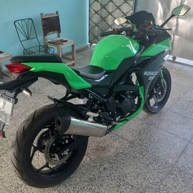 De Paquete! Izuki Huracán 250 (Menos de 100 Millas) - La Habana - 2/5