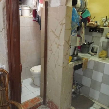 Vendo casa en la Habana vieja - Img 121973181