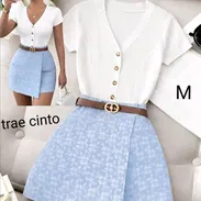 Conjunto de saya azul 💙 y blusa blanca.Trae cinto.Talla M - Img 55859595