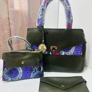 Variedad de modelos de carteras pequeñas y conjuntos todos de buena calidad - 5/8