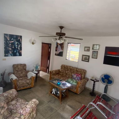 🏡 ¡EN VENTA CASA EN ALTO EN REPARTO KHOLY, PLAYA! - 2/10