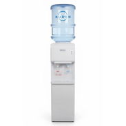 Dispensador de agua fría y caliente con botellón 20 lt royal - Img 56961214