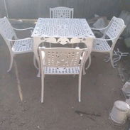 MESA CON BUTACAS - Img 57893570