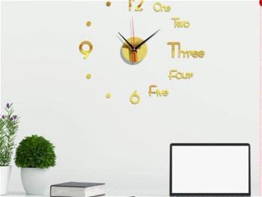 Reloj de pared pequeño dorado. 30 y 60 cm - Img main-image-45122767
