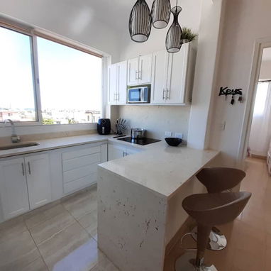 Renta Lineal apartamento moderno con garaje/ Vedado 23 y 16 de 2 Habitac 600usd ‪+34613055294 - Img 113848781