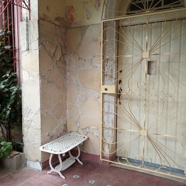Propiedad Horizontal en bajos Vedado por Hotel Cohiba y garaje 40mil 53582376 - 3/10