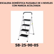 ESCALERA DOMÉSTICA PLEGABLE DE 4 NIVELES CON MANIJA ACOLCHADA - Img 55728971